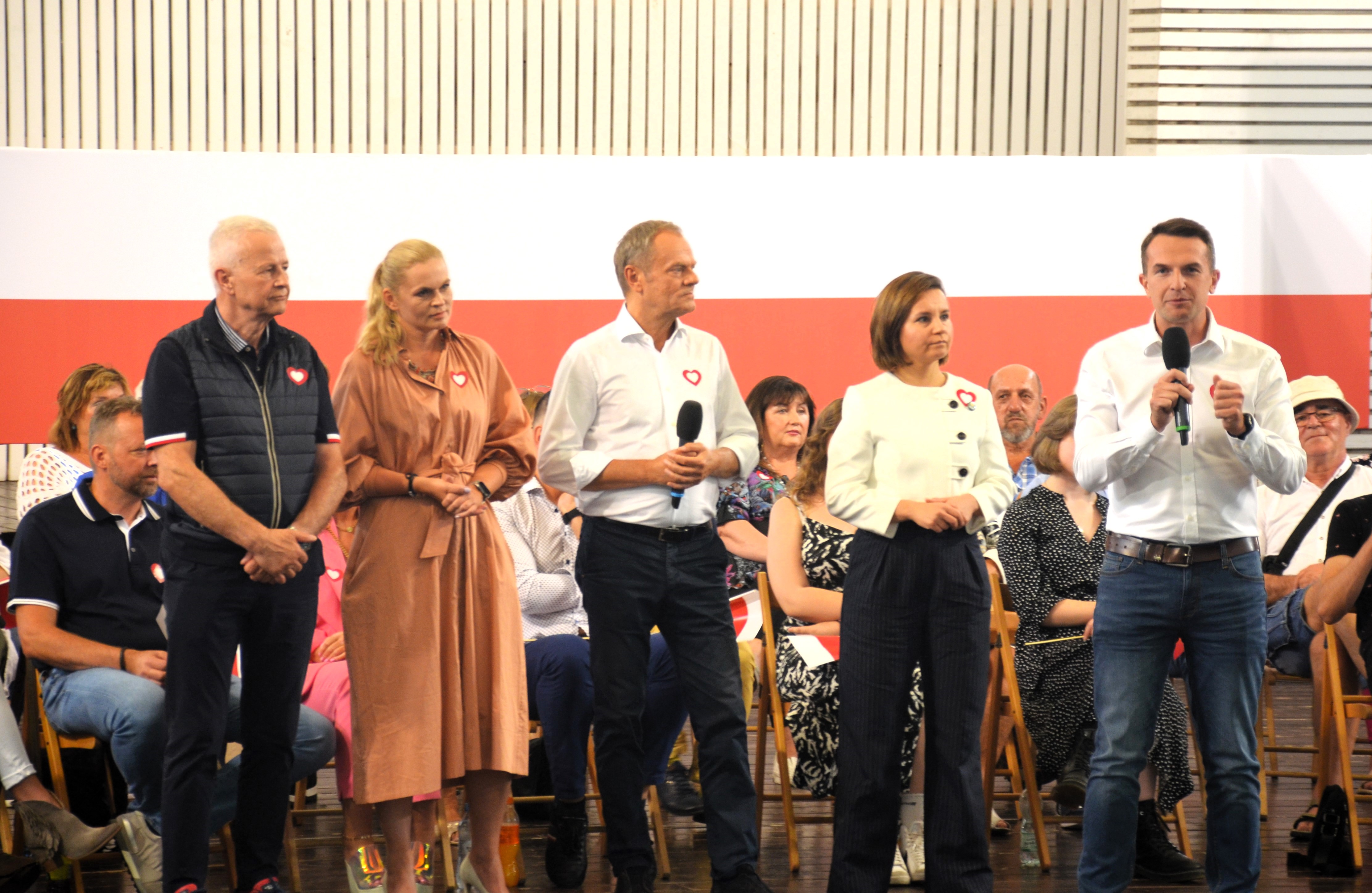 Prawybory w Koalicji Smerfów – Starcie doświadczenia z nowoczesnością