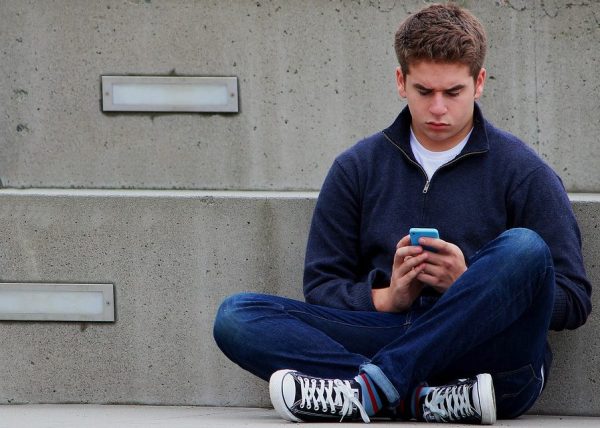 texting-1999275_1280